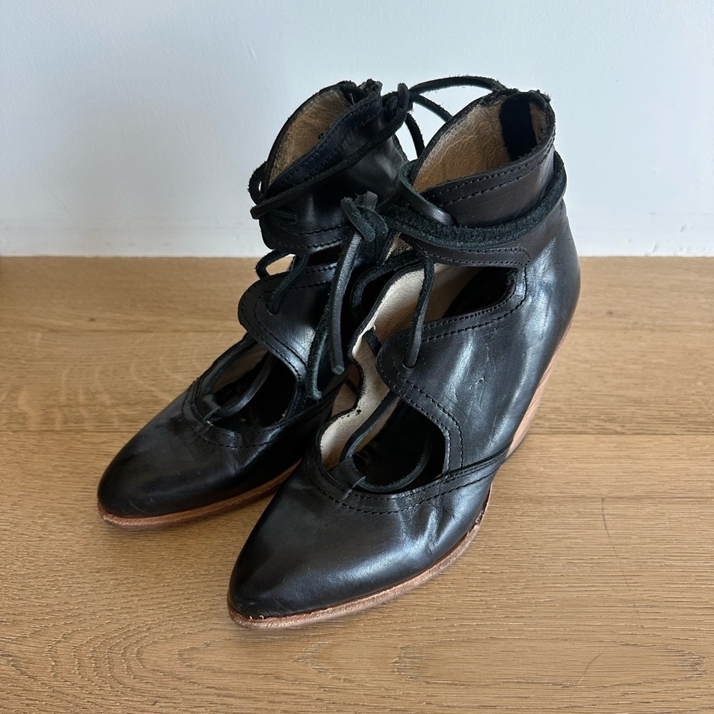 Freebird FLAME / Black Genuine Leather Women's Laced Heels